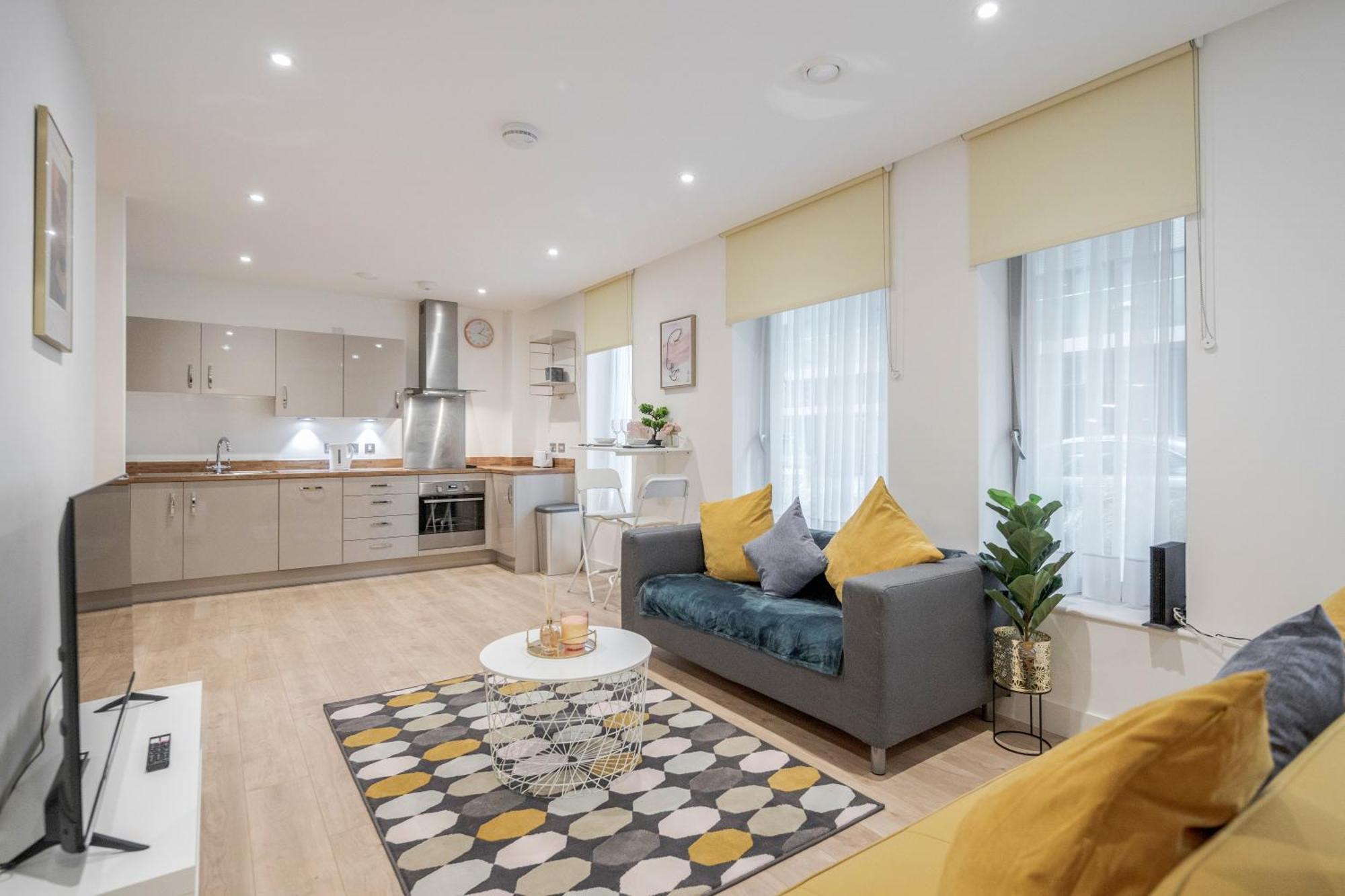 Deluxe Condo Beside 02 Arena And Central Лондон Екстериор снимка